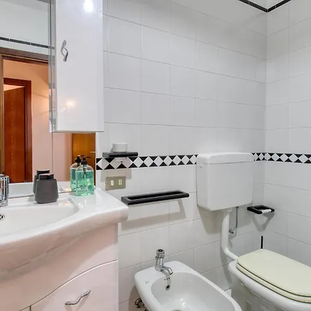 Dom wakacyjny 2 Bedroom Gorgeous In *