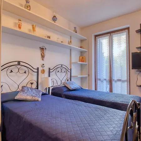 2 Bedroom Gorgeous In * Στρέσα